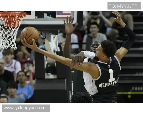 2017年马刺与开拓者激战回顾：经典对决与精彩瞬间分析